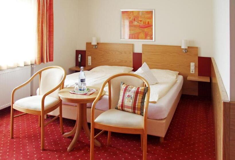 Номер Стандарт, Gasthof Und Pension Zur Sonne