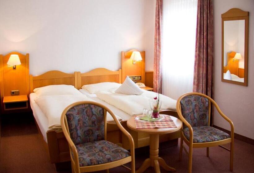 Номер Стандарт, Gasthof Und Pension Zur Sonne