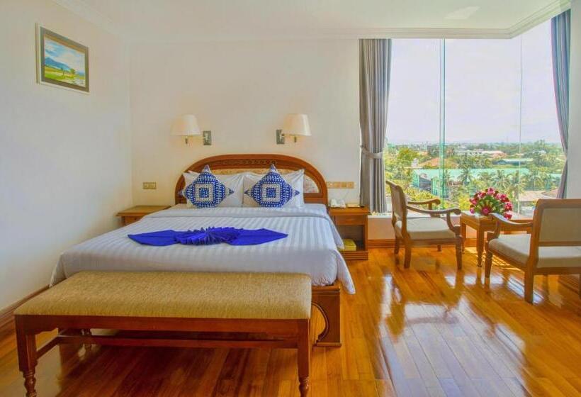 اتاق لوکس, Mandalay Lodge