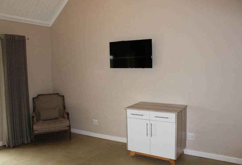 غرفة قياسية, Mount Shekinah Country