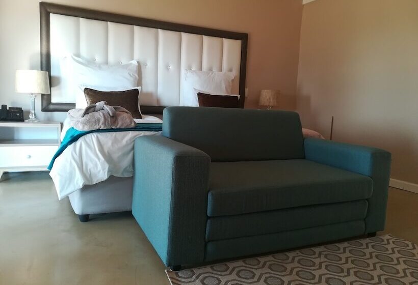 غرفة قياسية, Mount Shekinah Country