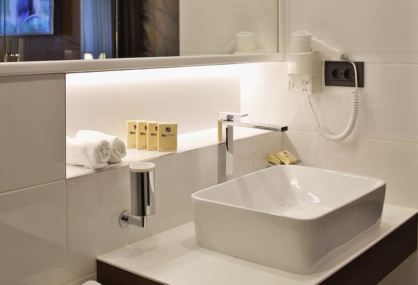 اتاق استاندارد, Sky