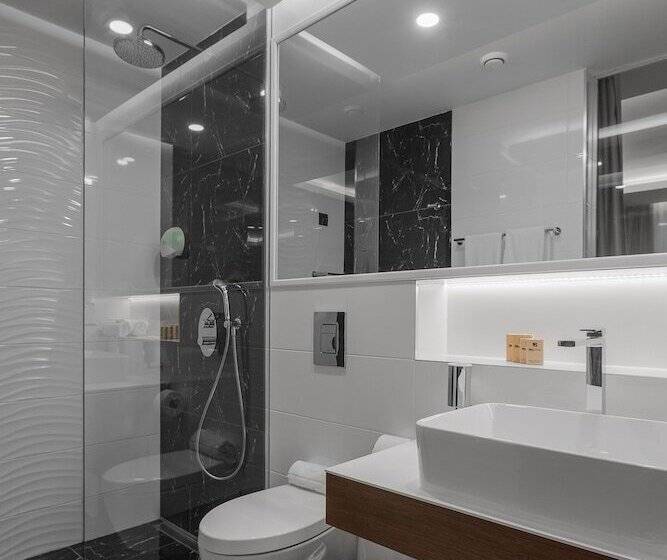 اتاق استاندارد, Sky