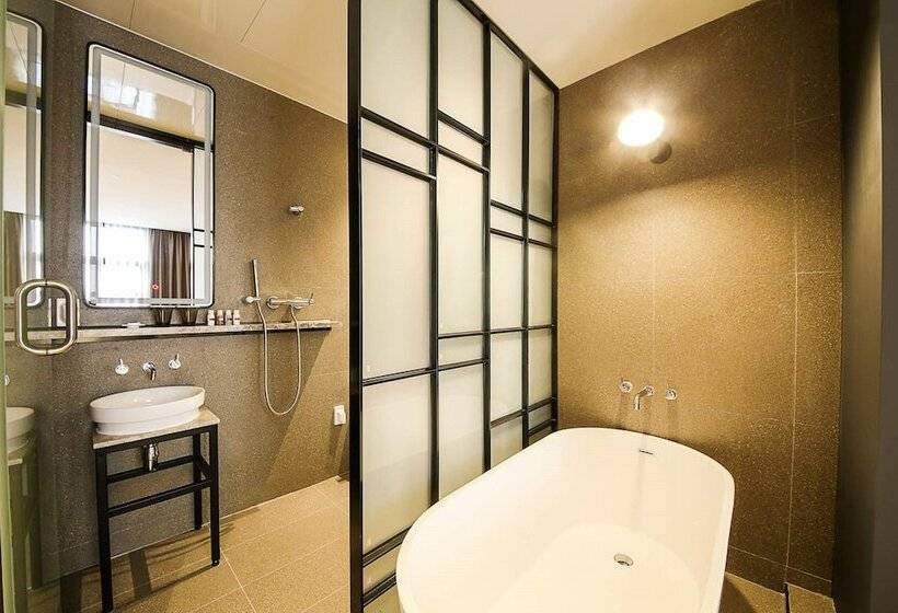 غرفة قياسية, Yeoubi