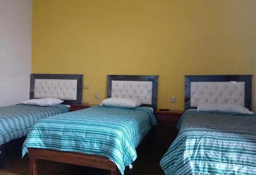 اتاق استاندارد سه نفره, Misti Hostel B&b