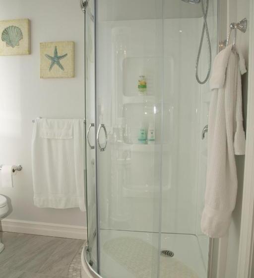 اتاق لوکس با چشمانداز دریا, Star Of The Sea B&b