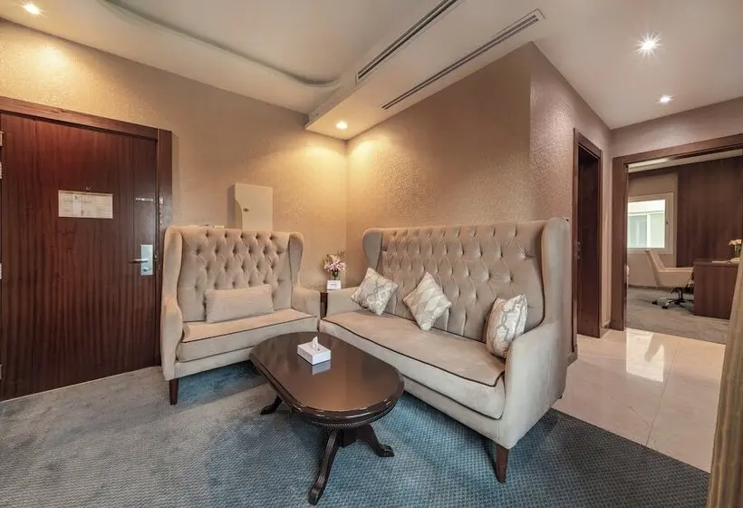 سوییت جونیور, Sunday Red Sea Fountain Alhamra Formerly Vivid Plaza