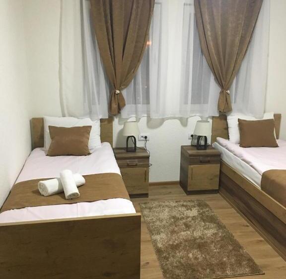 اتاق استاندارد, Bed And Breakfast Divanhana