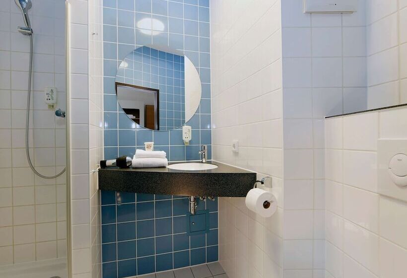 اتاق استاندارد, B&B Hotel Berlin Charlottenburg