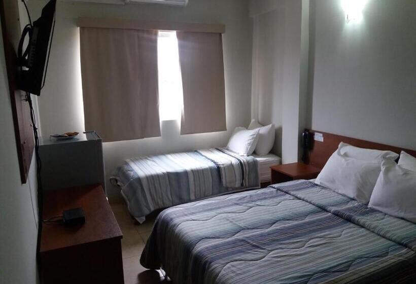 اتاق راحتی سه تخته, Madame Lynch Hotel Asuncion