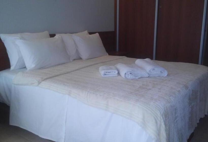 اتاق استاندارد یک نفره, Madame Lynch Hotel Asuncion