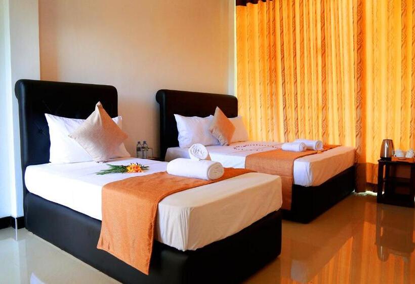 バルコニー付きデラックスルーム, Rivonway Hotel Polonnaruwa