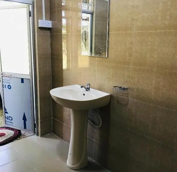 اتاق استاندارد با بالکن, Rivonway Hotel Polonnaruwa