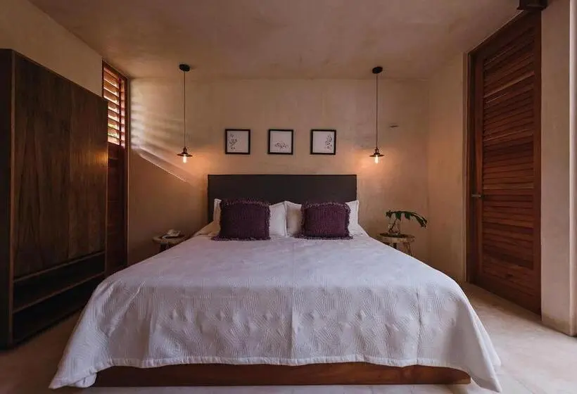 اتاق لوکس با تخت بزرگ, Colonte Hotel Origen