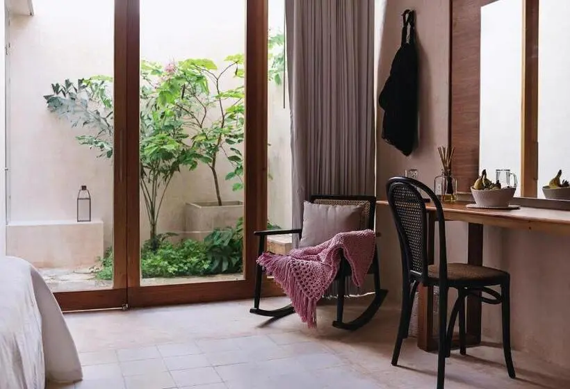اتاق لوکس با تخت بزرگ, Colonte Hotel Origen