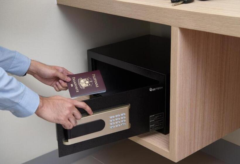 חדר דלוקס, Hop Inn Hotel Aseana City Manila