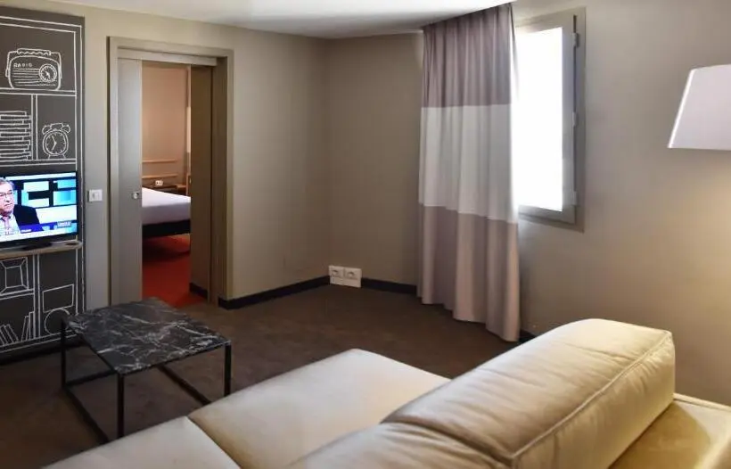 اتاق سوپریور سه تخته, Ibis Sfax