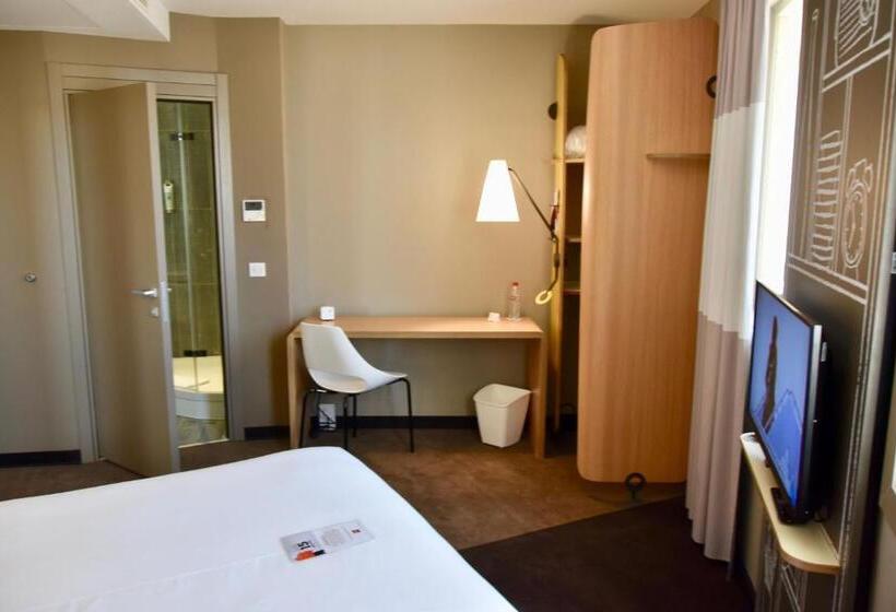 اتاق استاندارد, Ibis Sfax