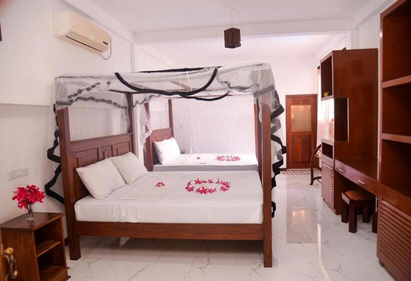 Family Suite, Nadee