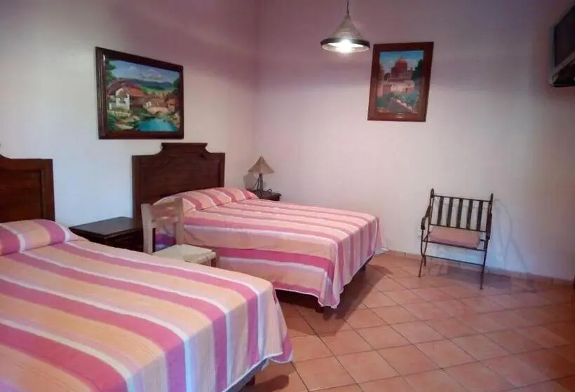 デラックスルーム, Plaza Del Sol