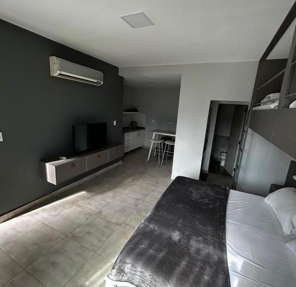 آپارتمان 1 خوابه با بالکن, Reina Mora