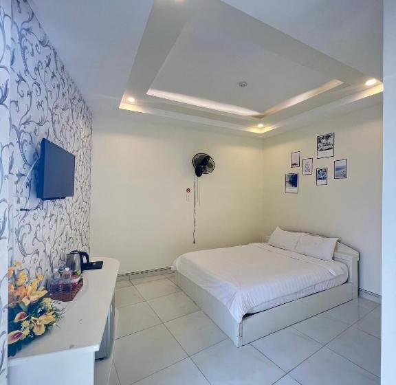 اتاق لوکس با تخت بزرگ, Vạn Lộc