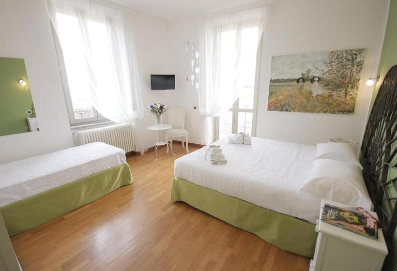 اتاق استاندارد چهارنفره با بالکن, Bergamo Sottosopra