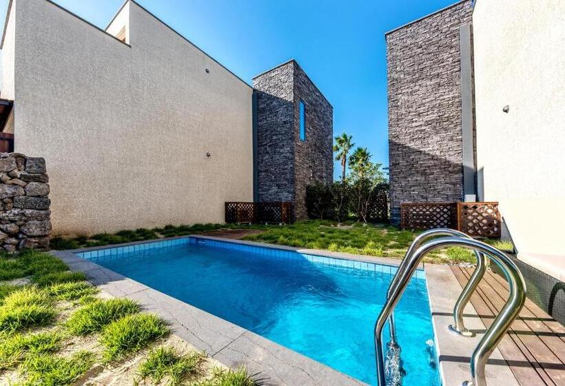 חדר סופריור, Arts Spa&poolvilla