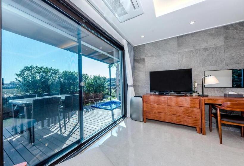 חדר סופריור, Arts Spa&poolvilla