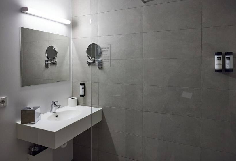 اتاق استاندارد, Vesturland