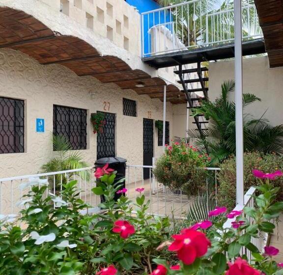 חדר סטנדרט לשלושה, Bungalows Las Glorias