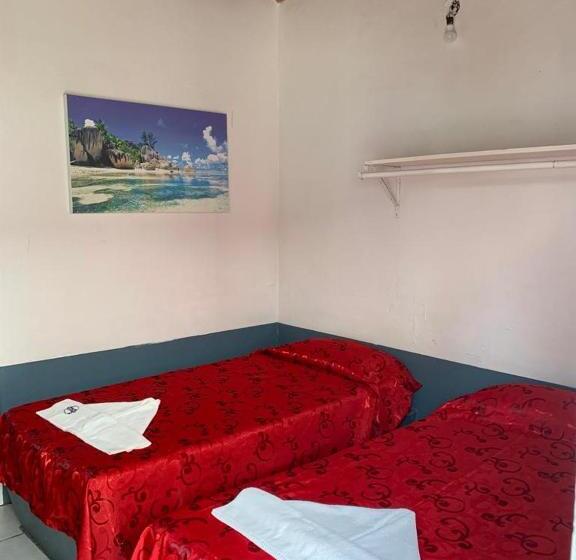 חדר סטנדרט לשלושה, Bungalows Las Glorias