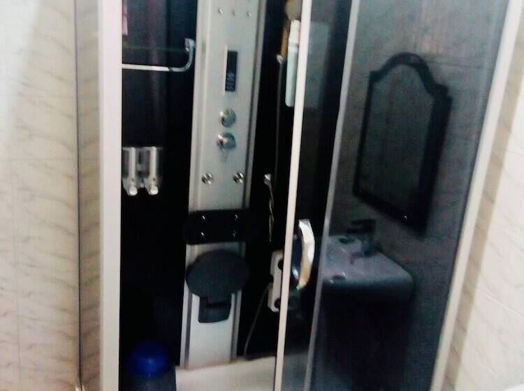 سوییت جونیور, Limoh Suites