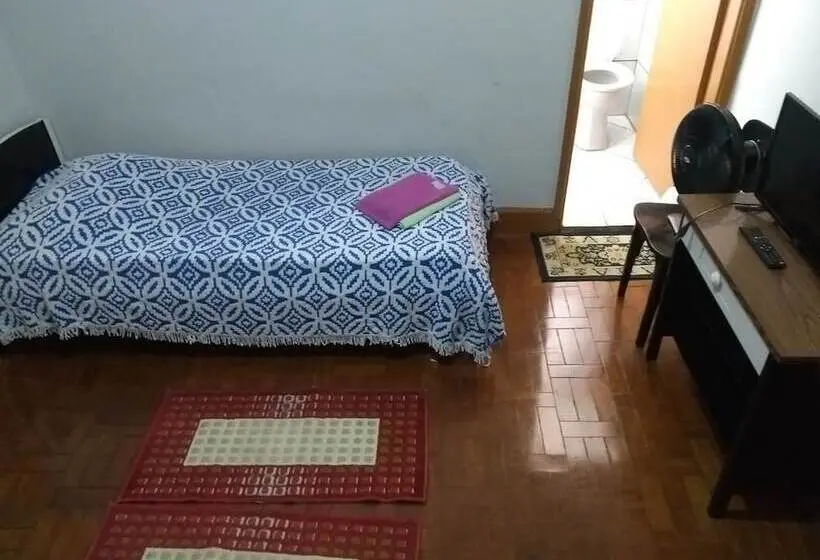 اتاق استاندارد یک تخته با سرویس بهداشتی مشترک, Triunfo