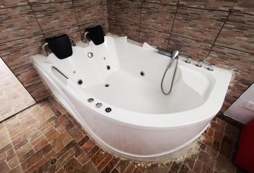 سوئیت با تخت بزرگ, Bella Durmiente Hotel & Eventos