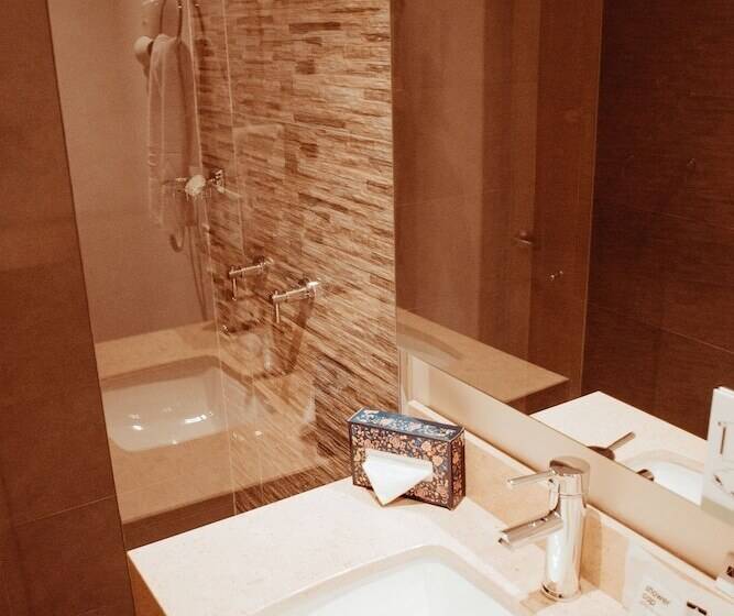 סוויטה, Antope Apartaestudios