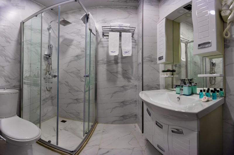 家庭间, Aston Inn Tasikmalaya