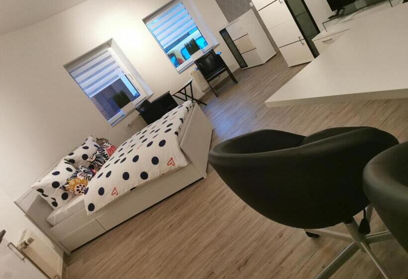 Huoneisto 2 Makuuhuonetta, Kaiserhof