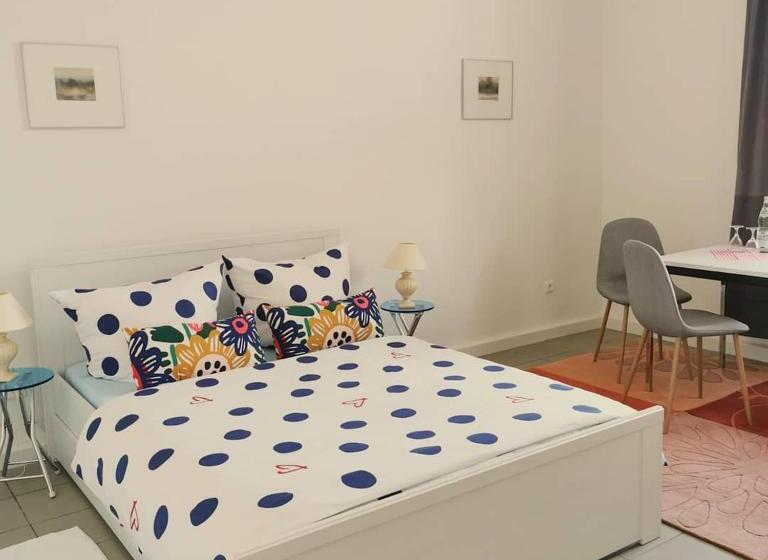 Huoneisto 2 Makuuhuonetta, Kaiserhof