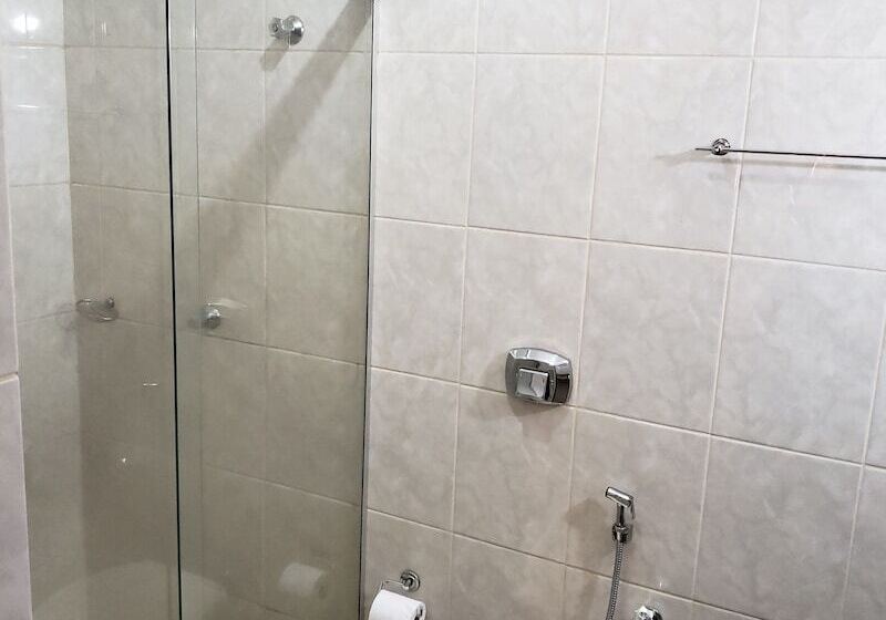 Трехместный Номер Deluxe, Proença