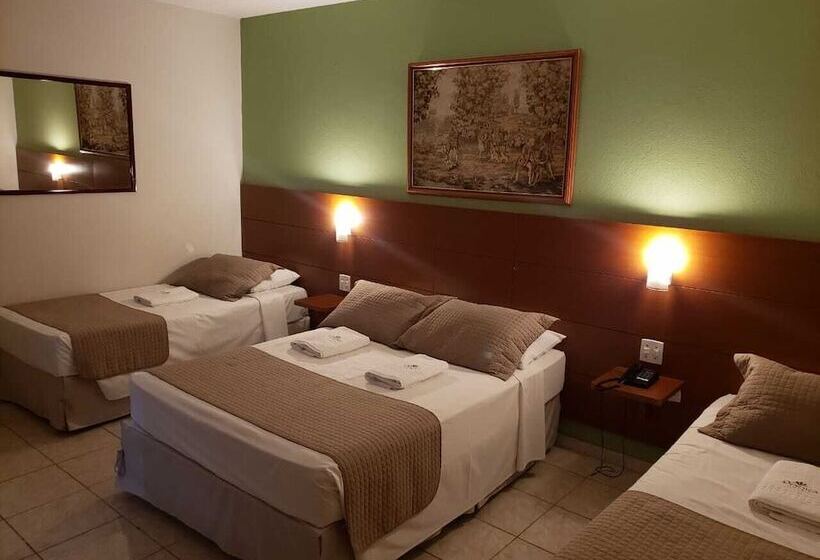 Четырехместный Номер Deluxe, Proença