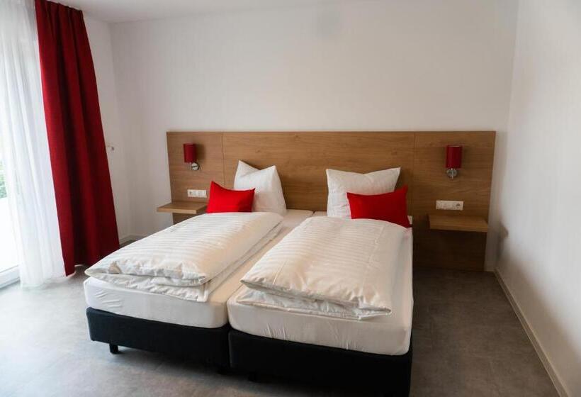 Quarto Estandar para Deficientes Físicos, Pension Haas Hotel Am Turm