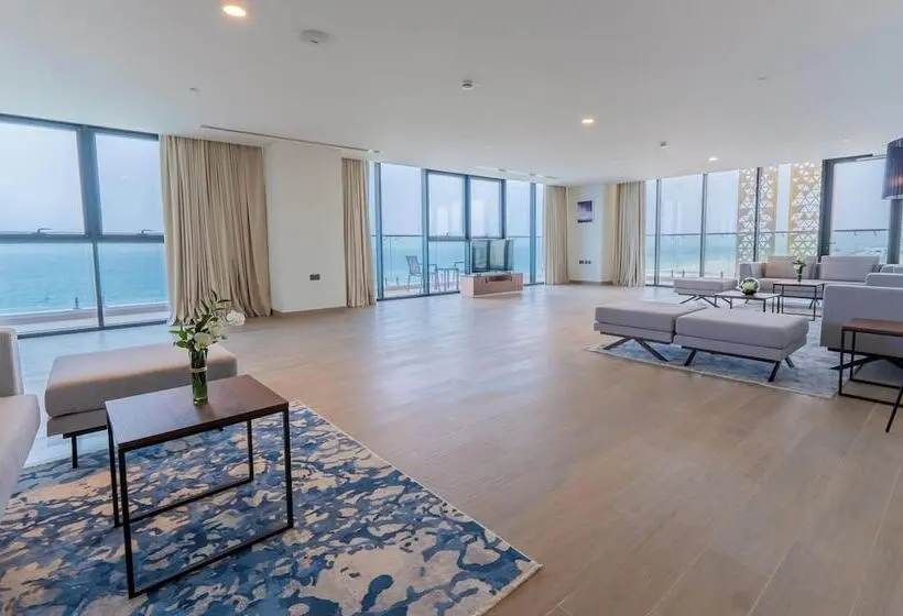 海の見える３ベッドルームアパートメント, Beach Bay Hotel Mirfa