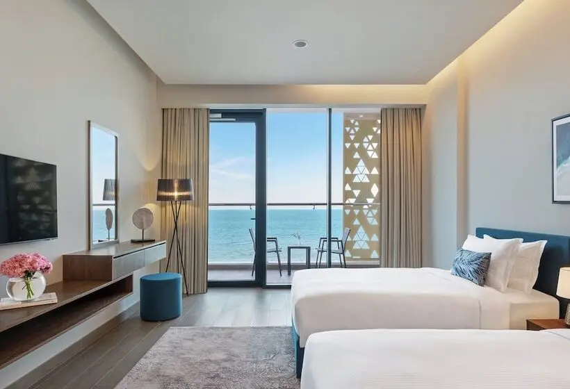 海の見える３ベッドルームアパートメント, Beach Bay Hotel Mirfa