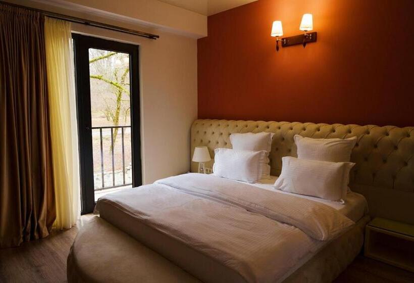 اتاق سوپریور, Wald Hotel Lagodekhi Rooms