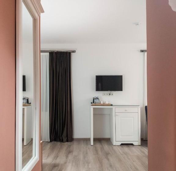 غرفة سوبيريور ثلاثية, Wald Hotel Lagodekhi Rooms