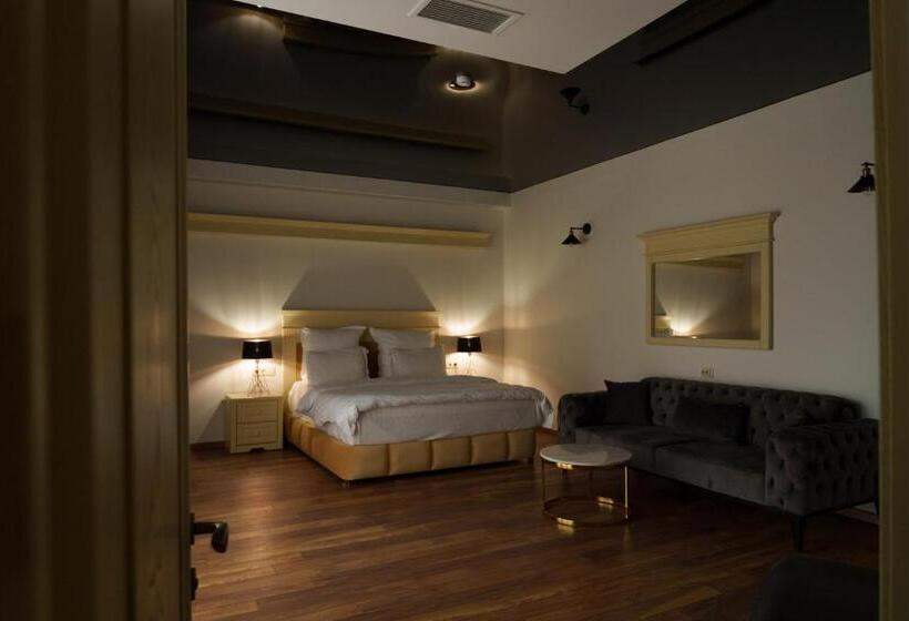 سوییت خانوادگی, Wald Hotel Lagodekhi Rooms