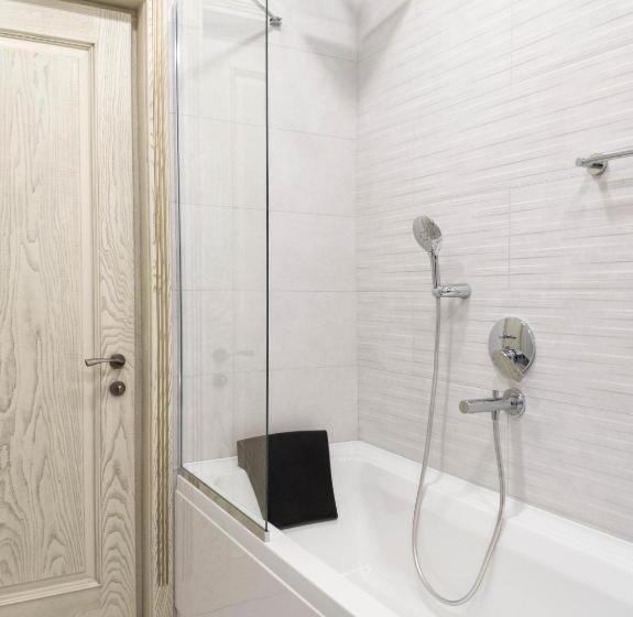 جناح جونيور, Wald Hotel Lagodekhi Rooms