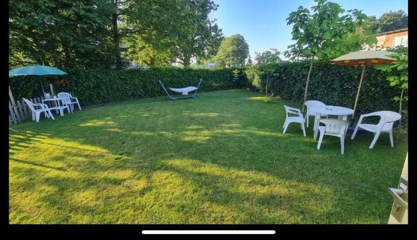 اتاق لوکس, B&b Maison Saint Tropez Eindhoven