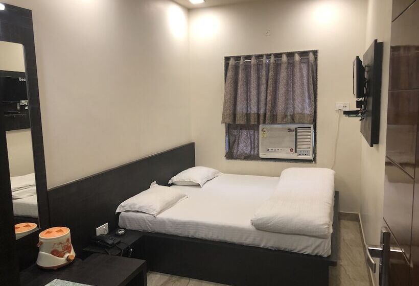 Deluxe Room, Bani Hashim